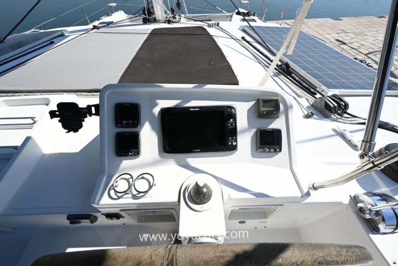 Lagoon 450 F