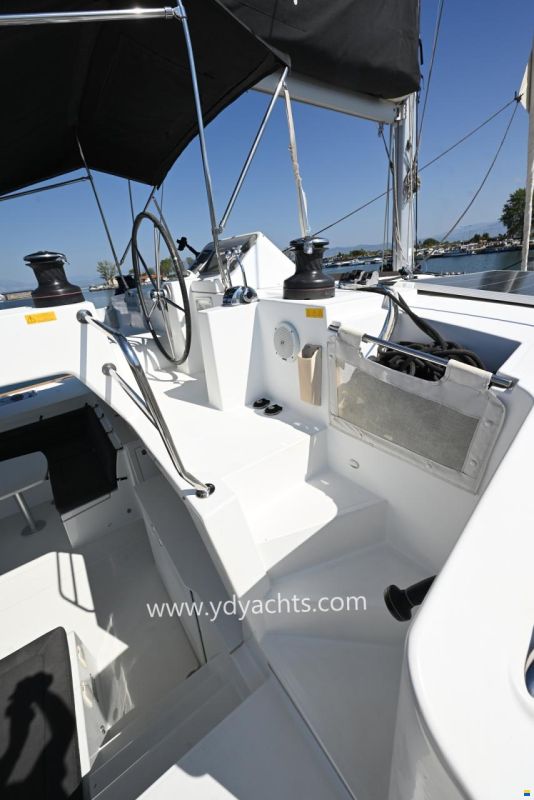 Lagoon 450 F