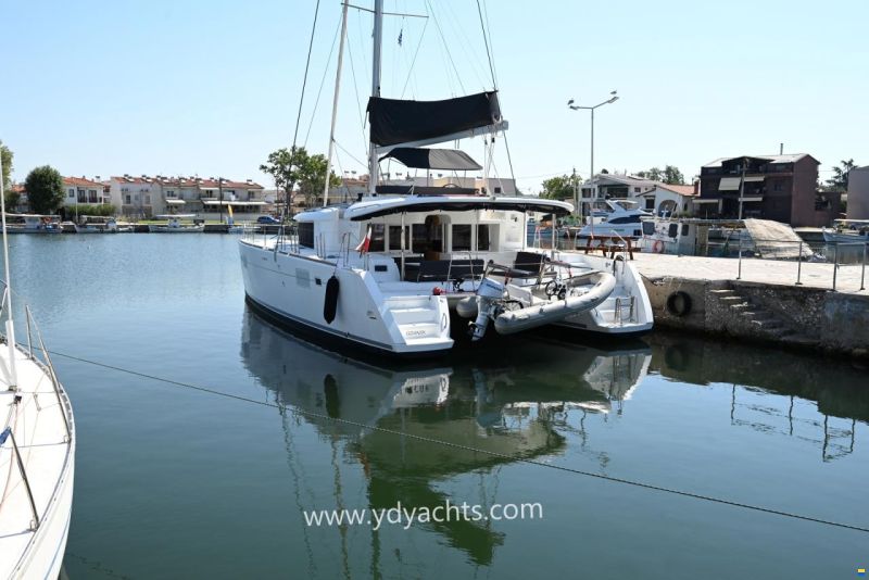 Lagoon 450 F