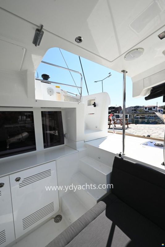 Lagoon 450 F