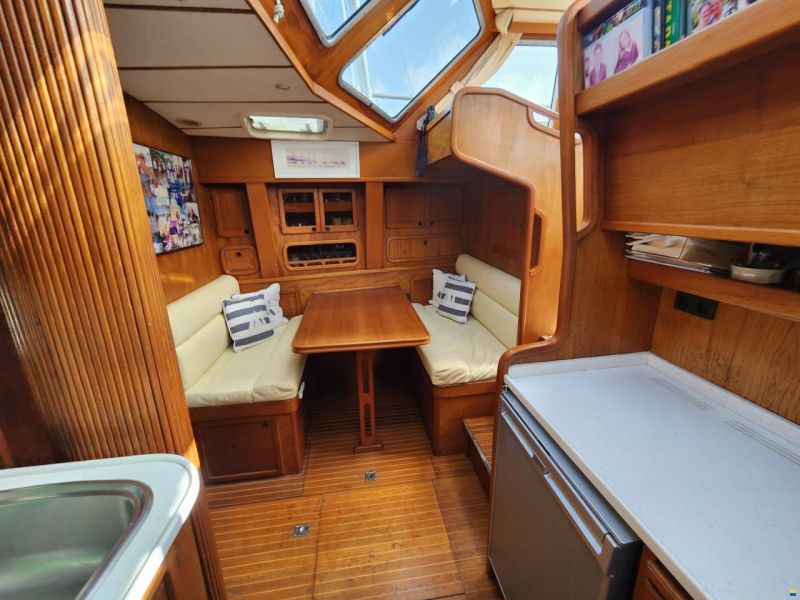 Nauticat 521