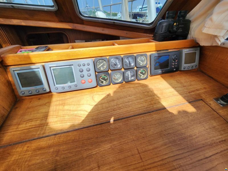 Nauticat 521