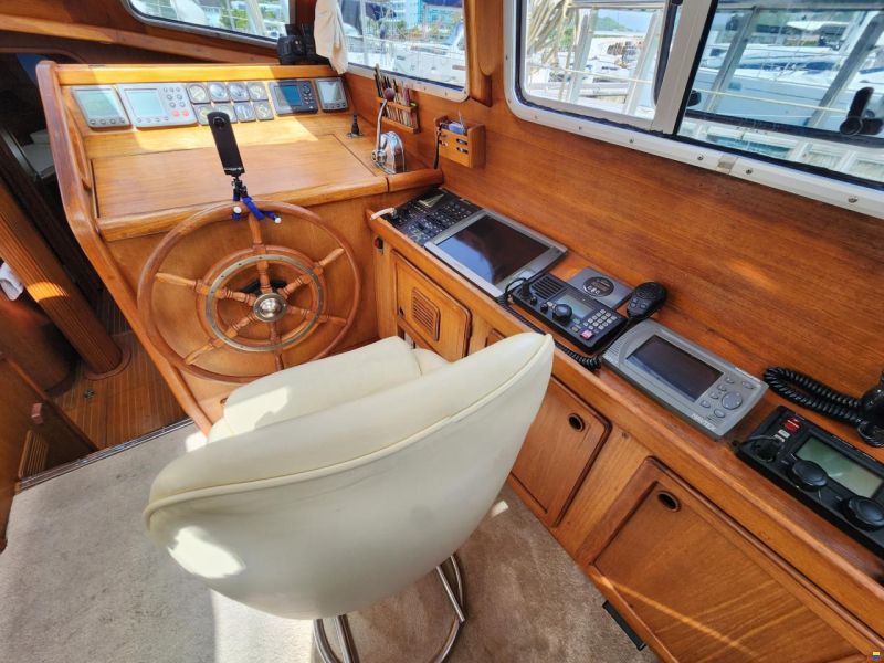 Nauticat 521