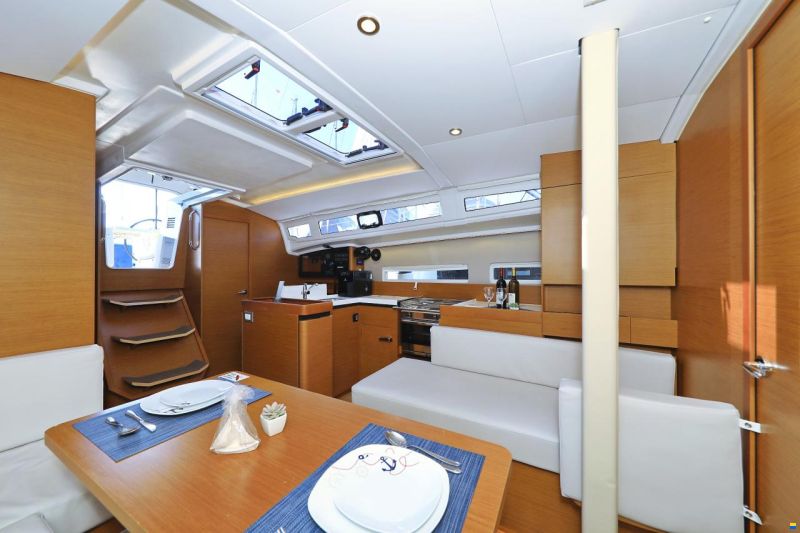 Jeanneau Sun Odyssey 410