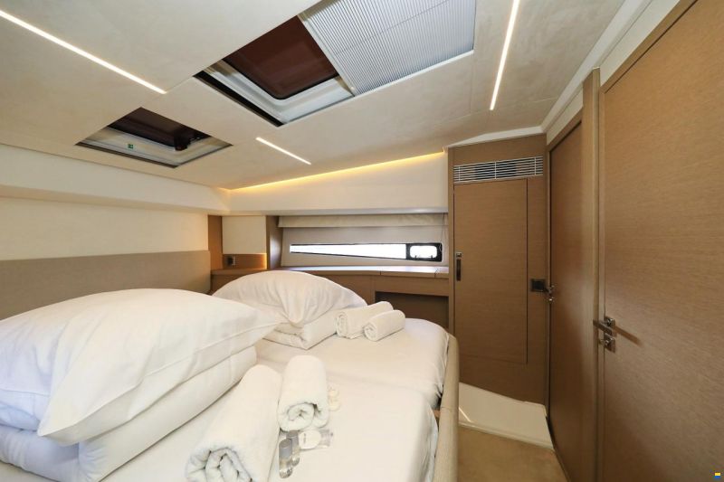 Prestige 460 Fly