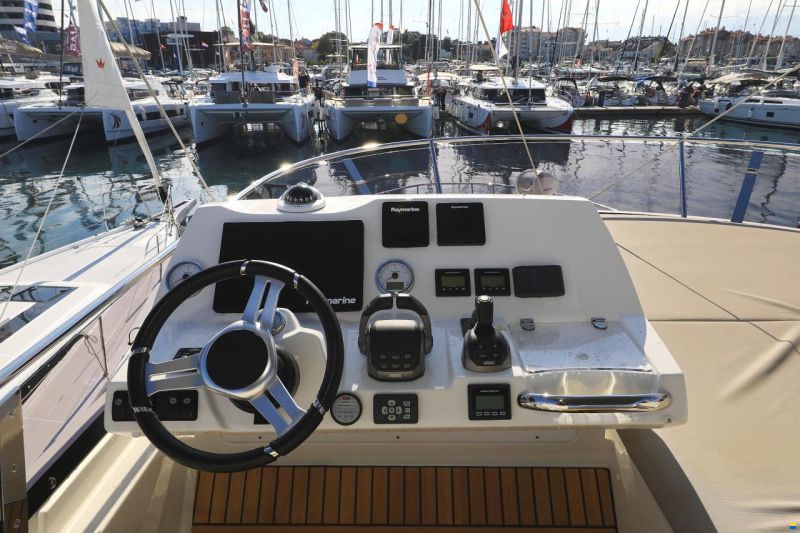 Prestige 460 Fly