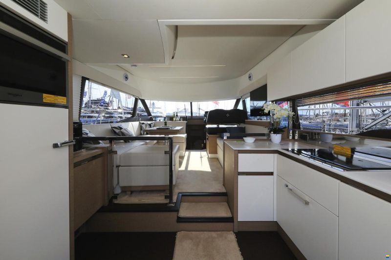 Prestige 460 Fly