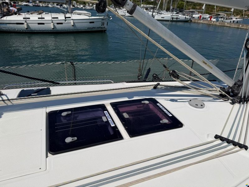 Bavaria CRUISER 36