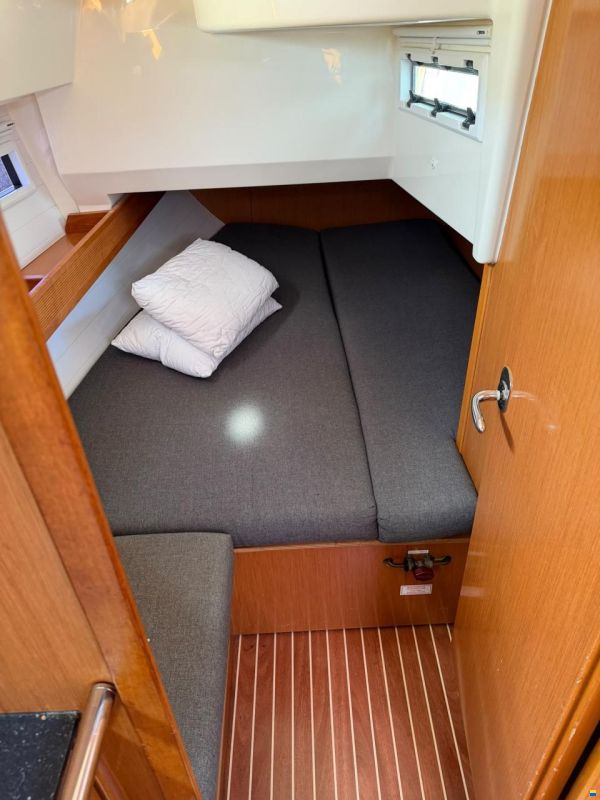 Bavaria CRUISER 36