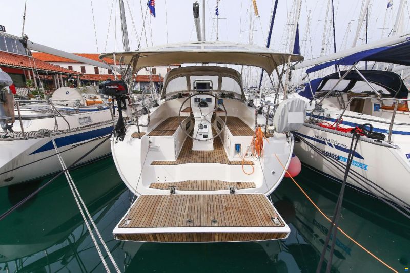 Bavaria CRUISER 36