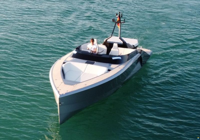 SAY Carbon Yachts SAY 32