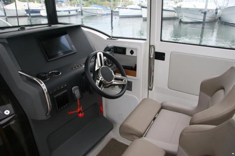 Nimbus C9 Inboard