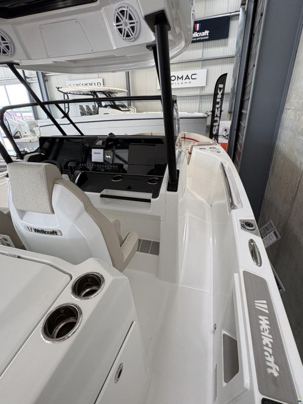 Wellcraft 28 T-Top