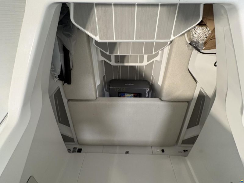 Wellcraft 28 T-Top