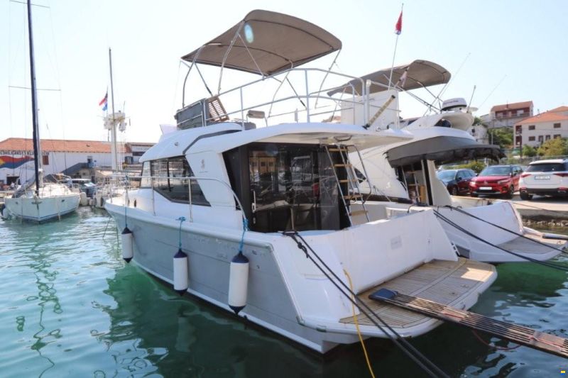 Beneteau Swift Trawler 30