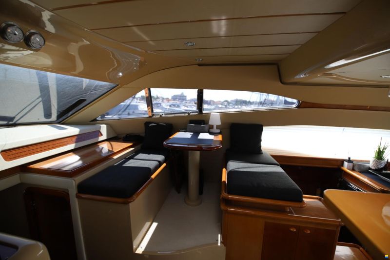 Ferretti 480