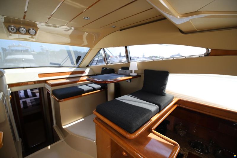 Ferretti 480