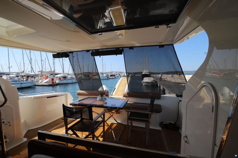 Ferretti 480