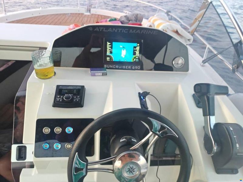 Atlantic Marine SunCruiser 690