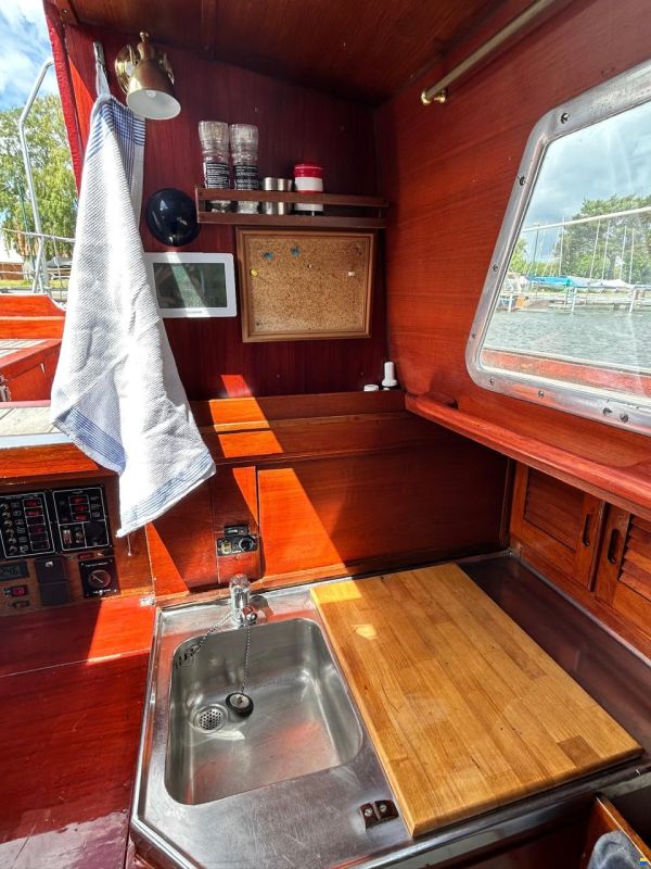 Swiftsure De Vries Lentsch