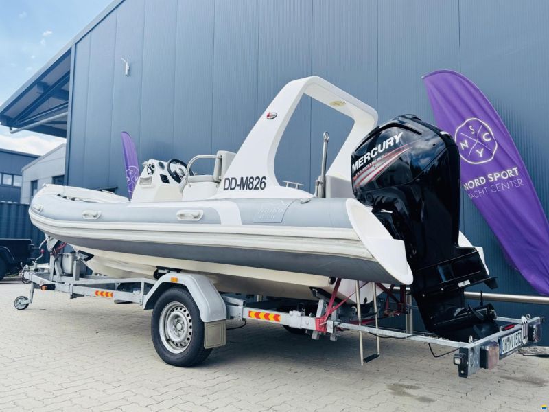 Liya 520 Rib Center Console