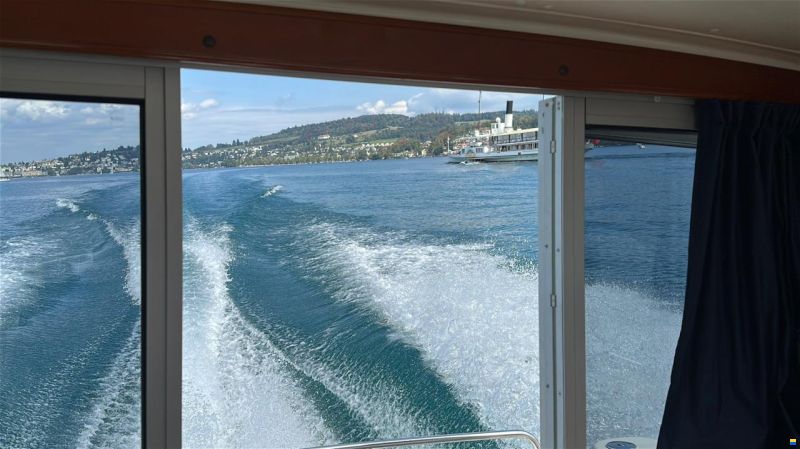 Aquador 25 Cabin
