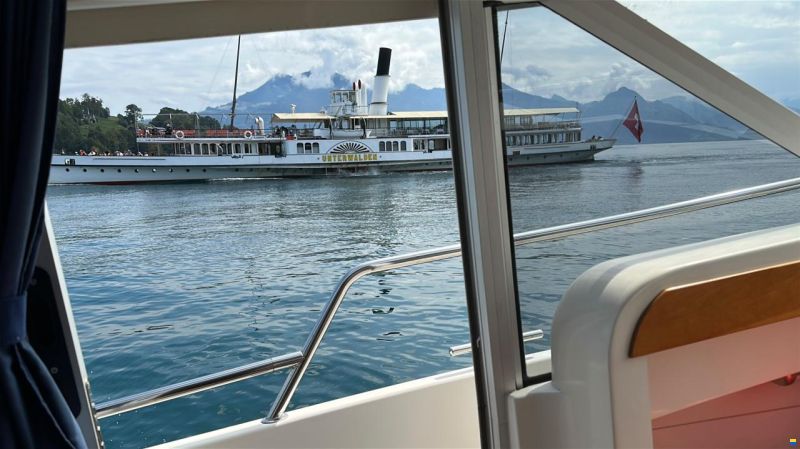 Aquador 25 Cabin