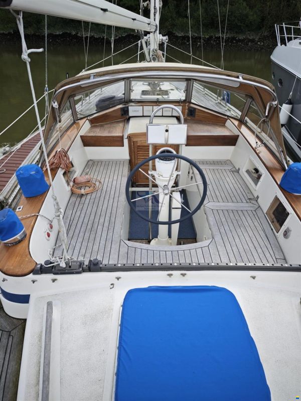 Hallberg-Rassy Hallberg Rassy 38