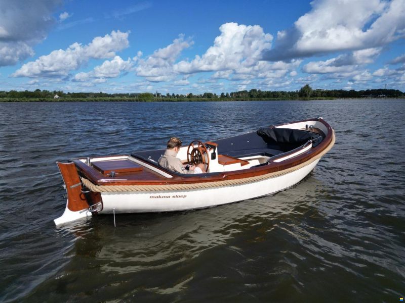 Makma Admiraal sloep