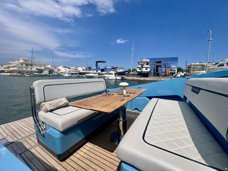 Fairline F Line 33