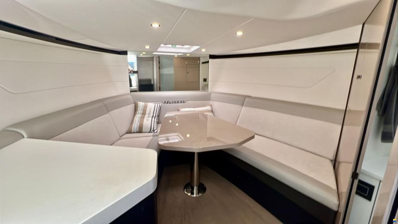 Fairline F Line 33