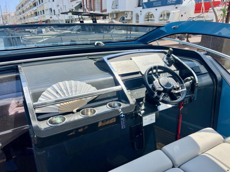 Fairline F Line 33