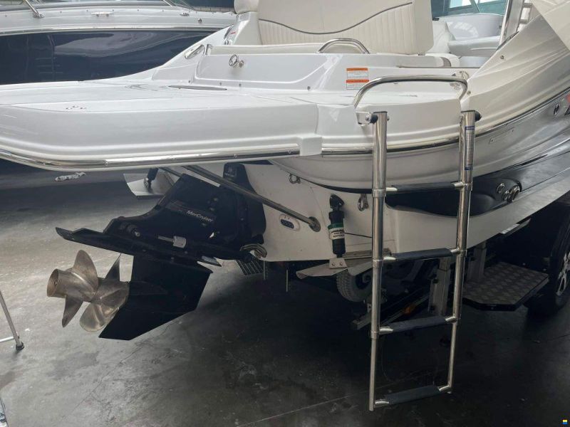 Cruisers Sports 279 Overnighter
