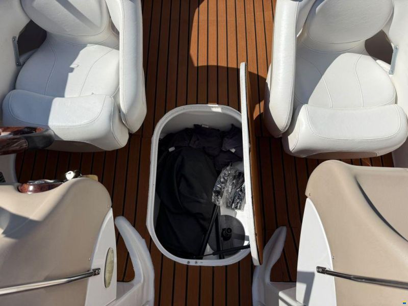 Four Winns Horizon 210