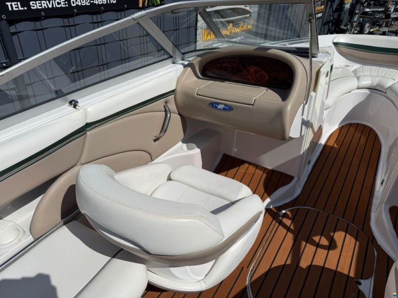 Four Winns Horizon 210