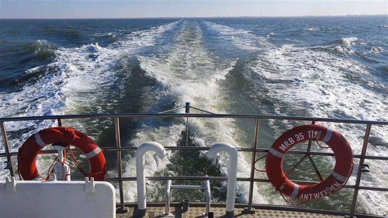 Multi functioneel zeegaand werkschip Gec