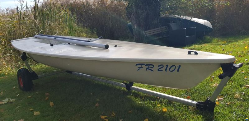 Performance Sailcraft Laser standard