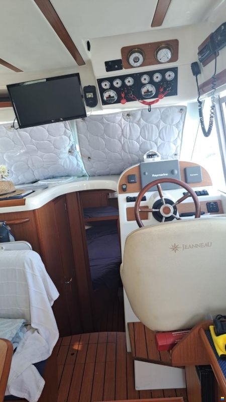 Jeanneau MERRY FISHER 925