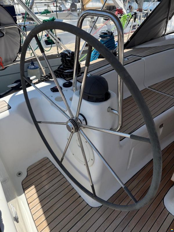 Bavaria 39