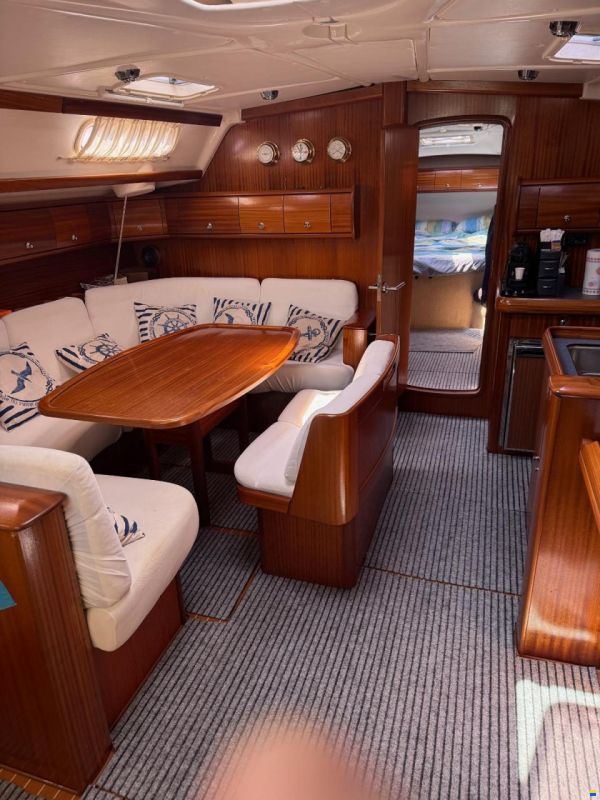 Bavaria 39