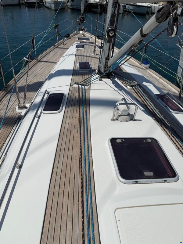 Bavaria 39