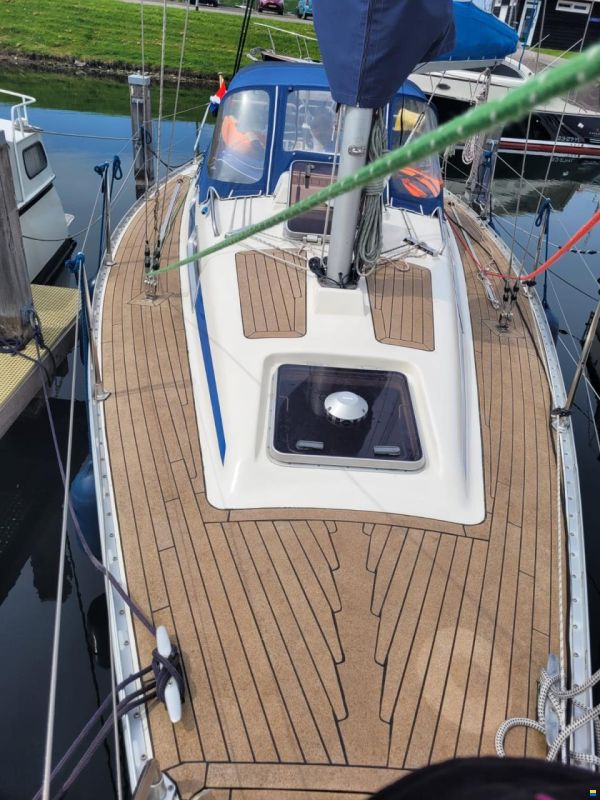 Bavaria 30