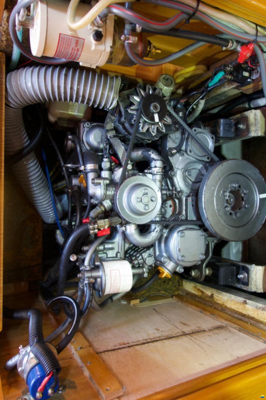 Alubat Ovni 435