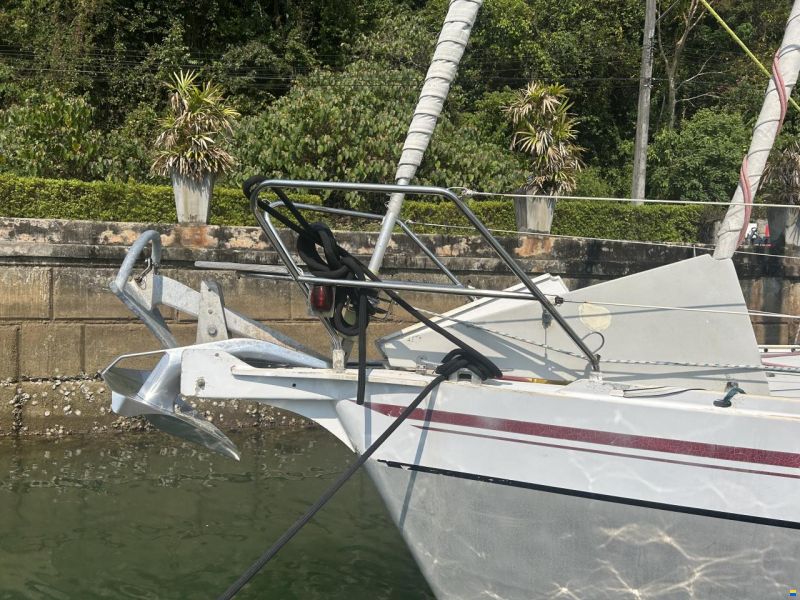 Alubat Ovni 435