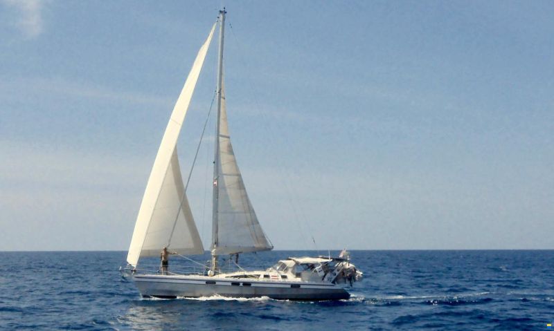 Alubat Ovni 435