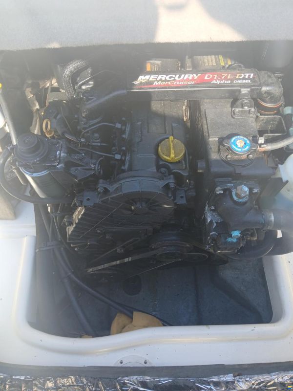 Bayliner 602 Capri