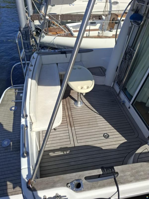 Sessa Dorado 28