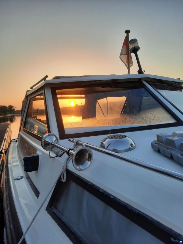 Uttern Vorderkajütboot