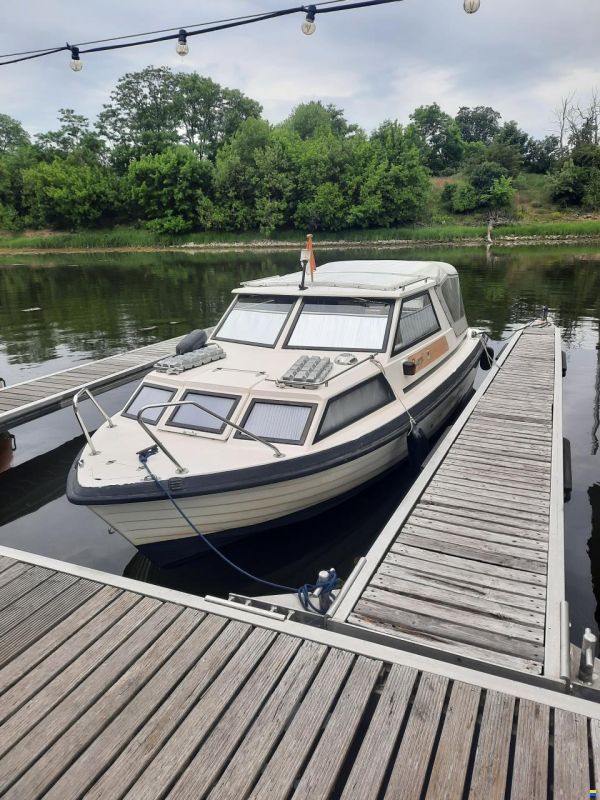 Uttern Vorderkajütboot