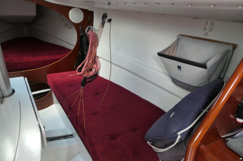Beneteau First 27.7